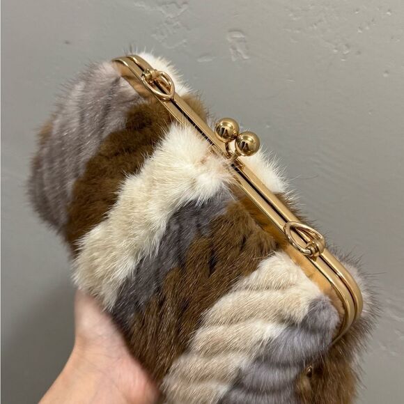 Colorblock Handmade Real Mink Fur Kisslock Clutch/Wristlet/Crossbody - Picture 9 of 15
